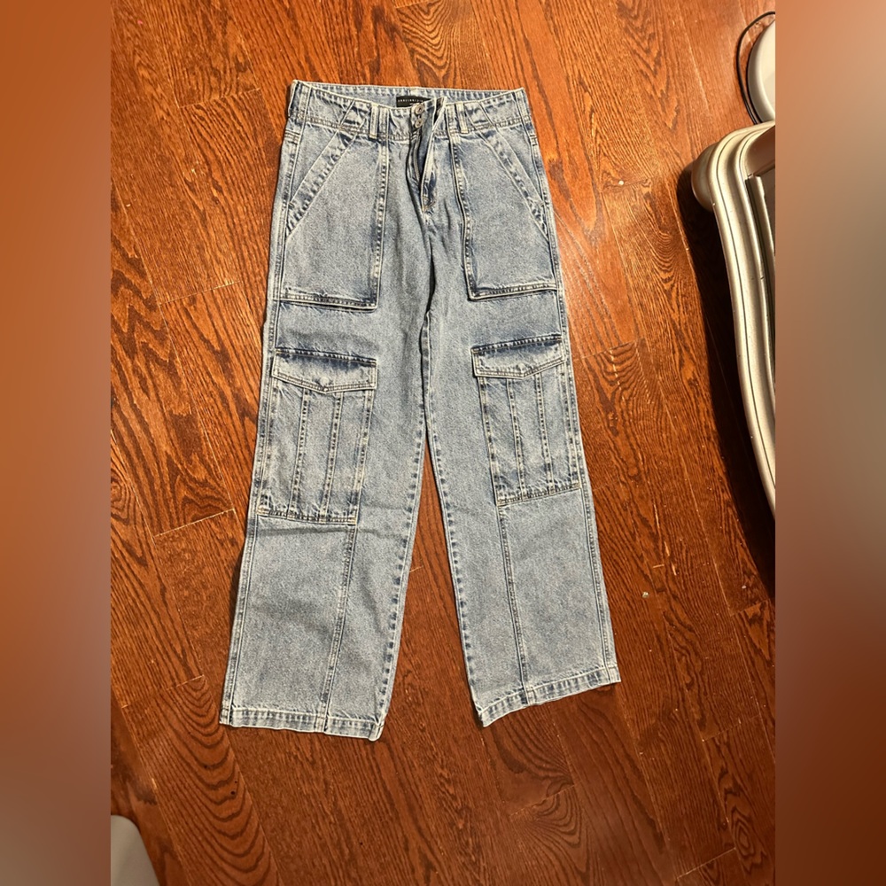 Sanctuary Blue Relaxed Jeans with Utilitarian Style